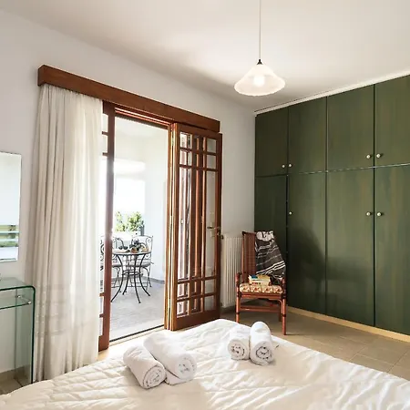 Emerald Dawn * Pefki (Rhodes)