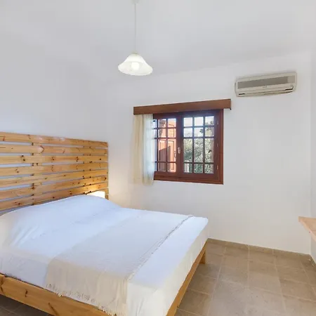 Villa Emerald Dawn