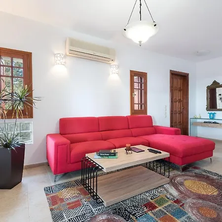 Villa Emerald Dawn
