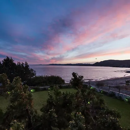 Villa Emerald Dawn