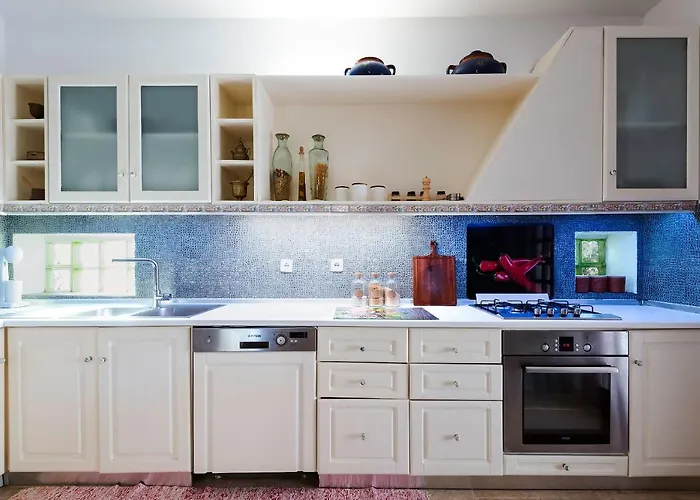 Emerald Dawn فيلة *